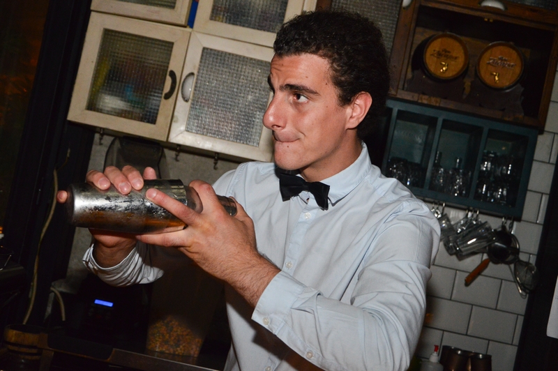 Bistrobar Live Hamra on Saturday Night